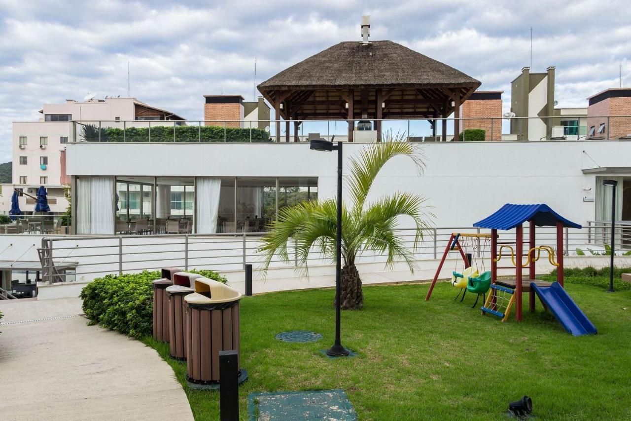 Punta Blu 102-9 - Apartamento De Alto Padrao Em Condominio Exclusivo, Quadra Poliesportiva - Piscina - Portaria 24H. Bombinhas Buitenkant foto