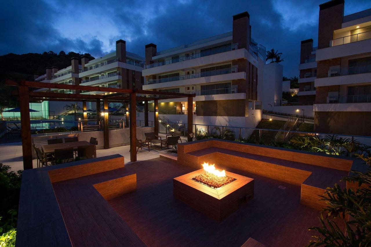 Punta Blu 102-9 - Apartamento De Alto Padrao Em Condominio Exclusivo, Quadra Poliesportiva - Piscina - Portaria 24H. Bombinhas Buitenkant foto